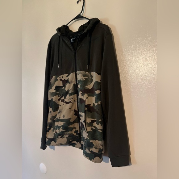 Nike Dri-fit Men’s Army Green Camo Full Zip Sweatshirt Hoodie Casual Style - Picture 2 of 6